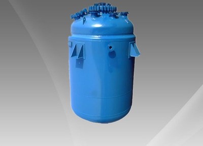 搪玻璃蒸馏罐 F型
