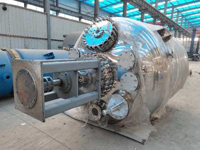 GMP标准搪瓷反应釜